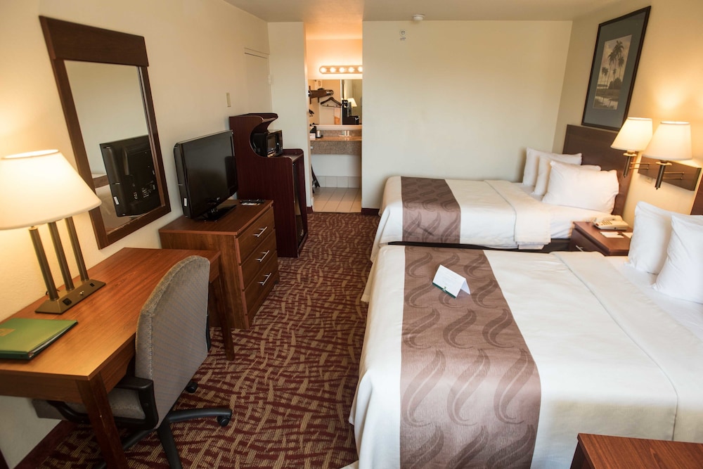 Quality Inn At Town Center - photo 13