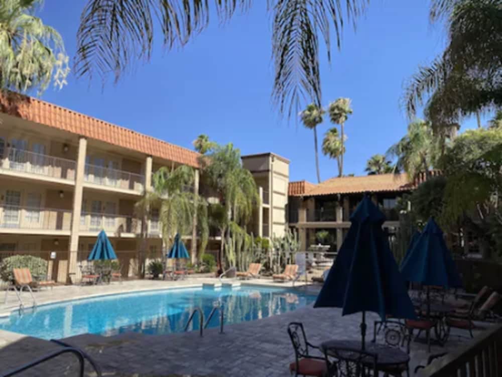 DoubleTree Suites by Hilton Tucson Williams Center - photo 42