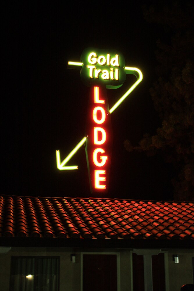 Gold Trail Motor Lodge - photo 20