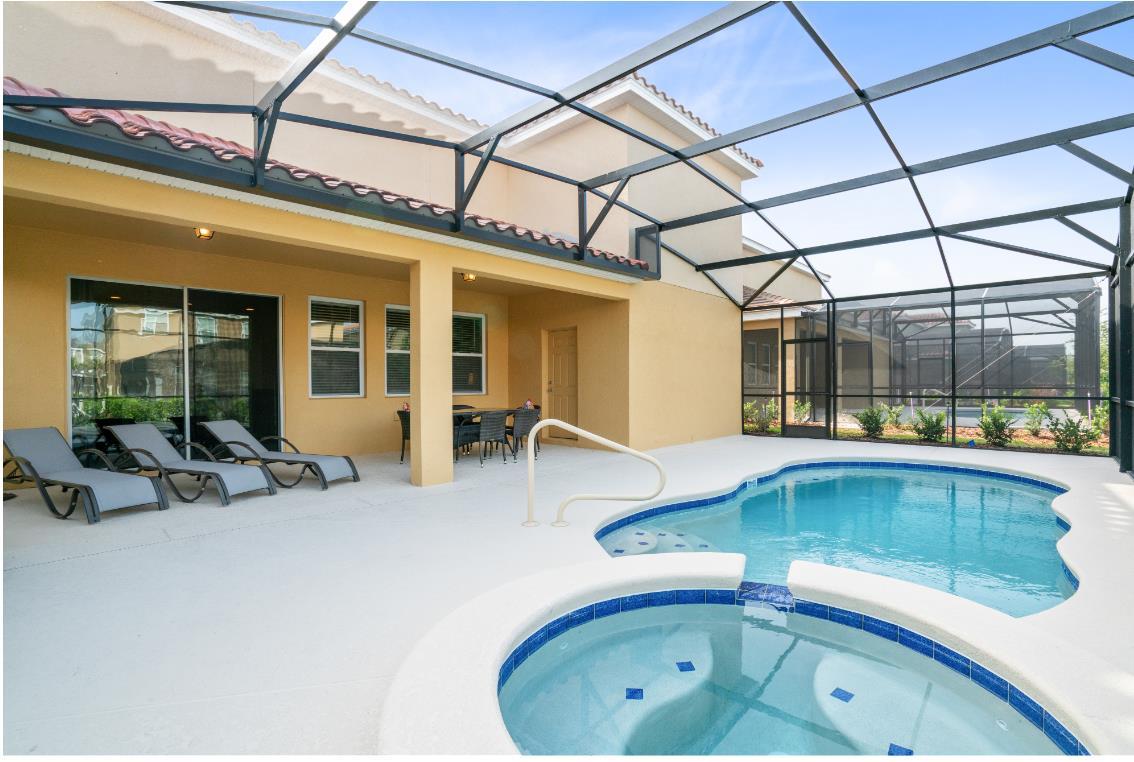 Solterra Resort Platinum Homes - photo 8