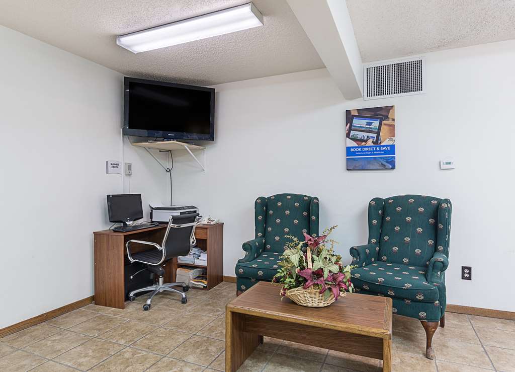 Motel 6 Kewanee IL - photo 17