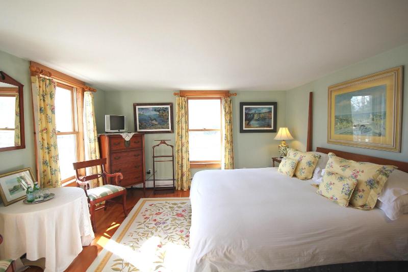 Highland Lake Inn - photo 19