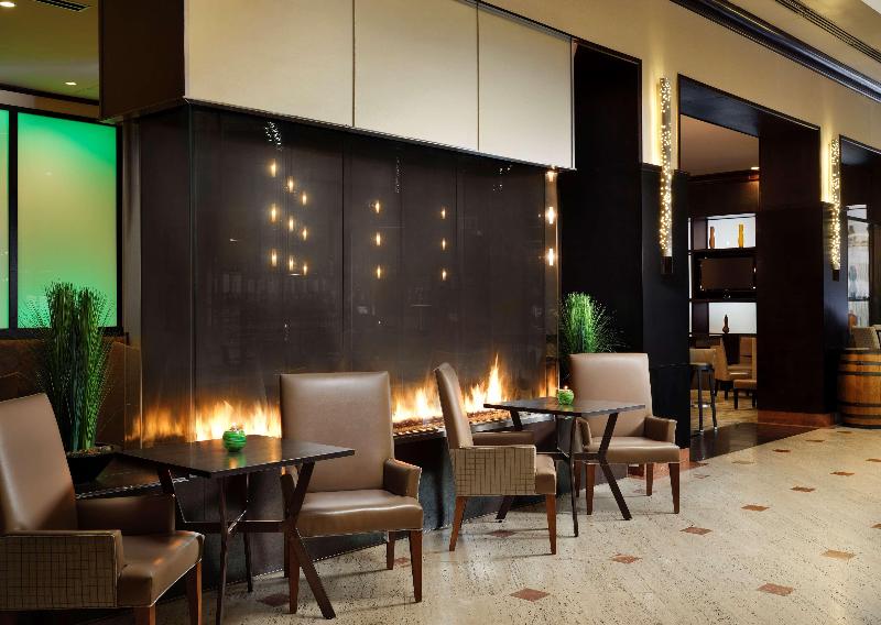Hilton Rosemont Chicago O'Hare - photo 20
