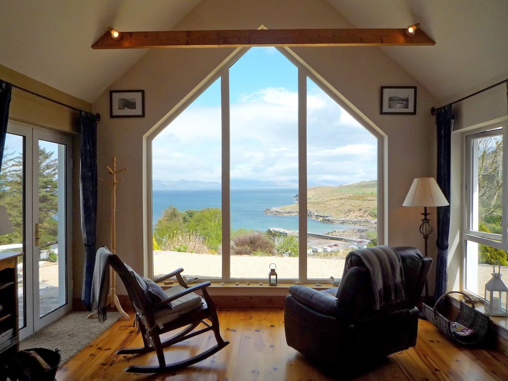 Radharc na Cealla Holiday Home by Trident Holiday Homes — 4-Star Luxury Hotel in Kells, Republic of Ireland