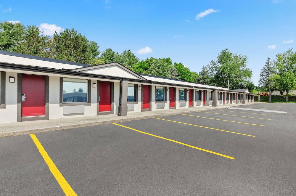 Red Roof Inn Wytheville - photo 35