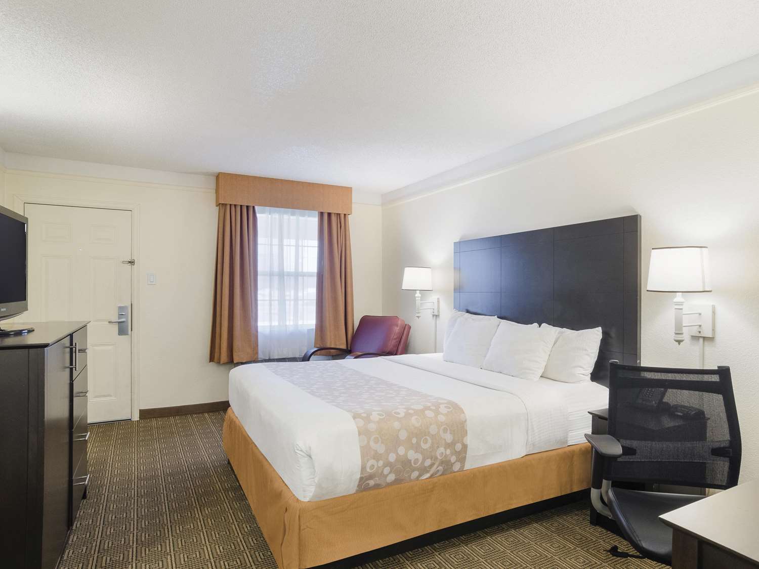 La Quinta Denver Cherry Creek Hotel - photo 19