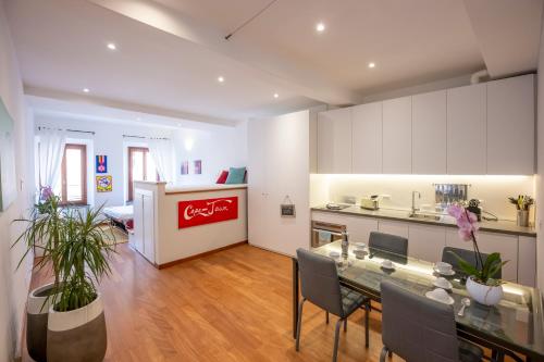 46 Santa Marta — 4-Star Luxury Hotel in Lecco, Italy