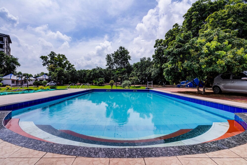 Capital O 49245 Hotel Utsav Upvan in Giridih, India