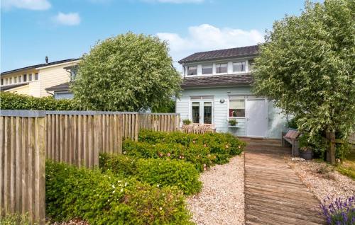 3 Bedroom Amazing Home In Wieringerwerf — 4-Star Luxury Hotel in Wieringerwerf, Netherlands