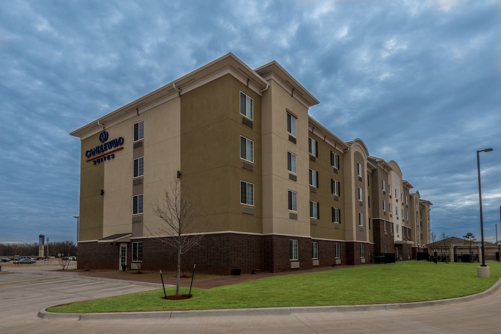 Candlewood Suites Midwest City by IHG - photo 32