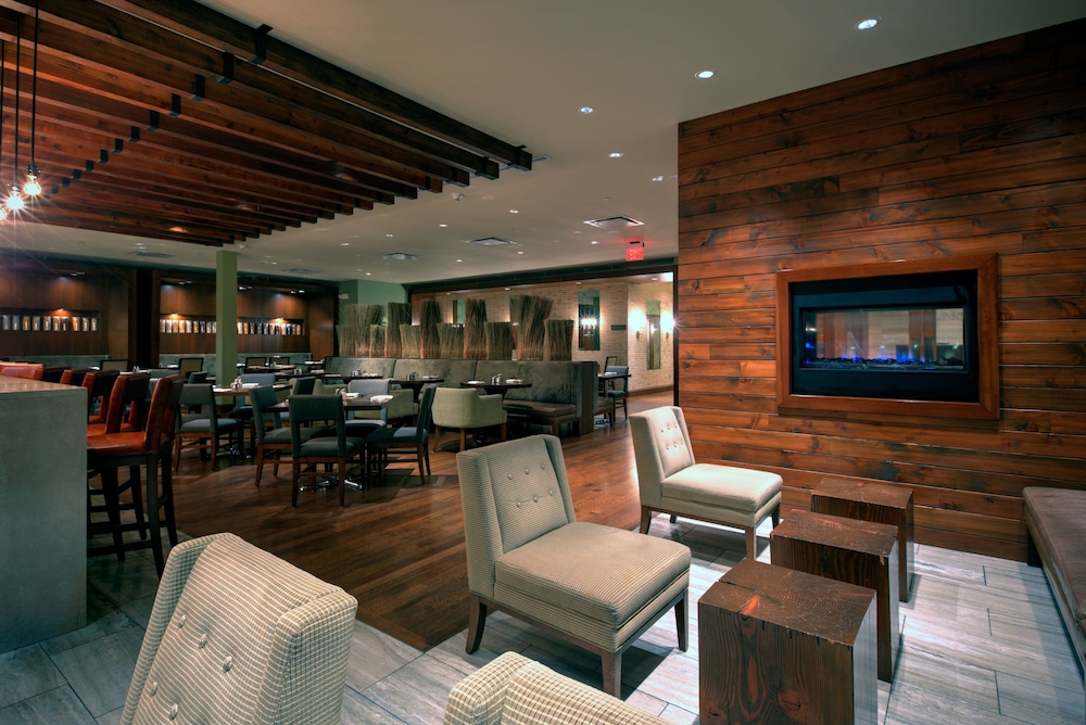 Crowne Plaza Lombard Downers Grove by IHG - photo 44