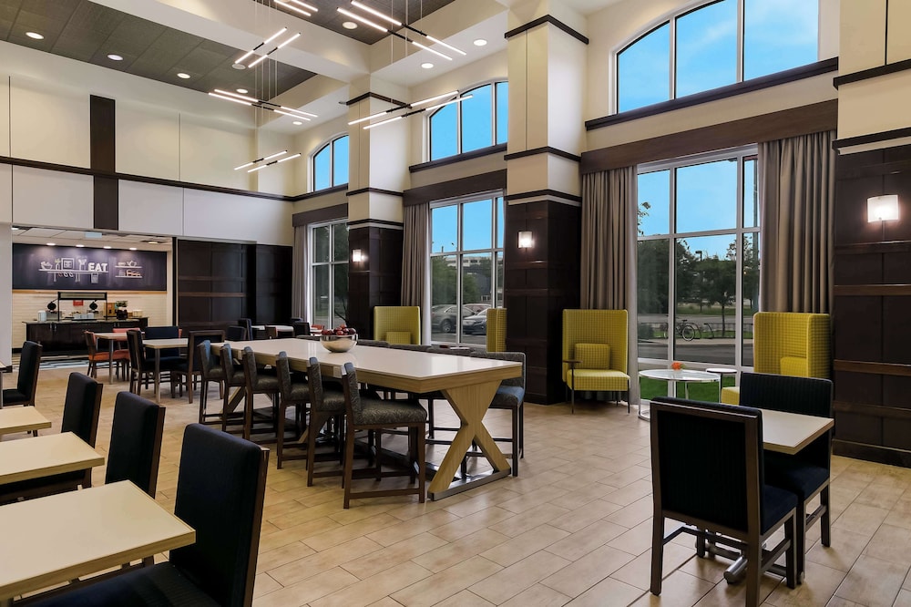Hampton Inn & Suites Wilmington Christiana - photo 36