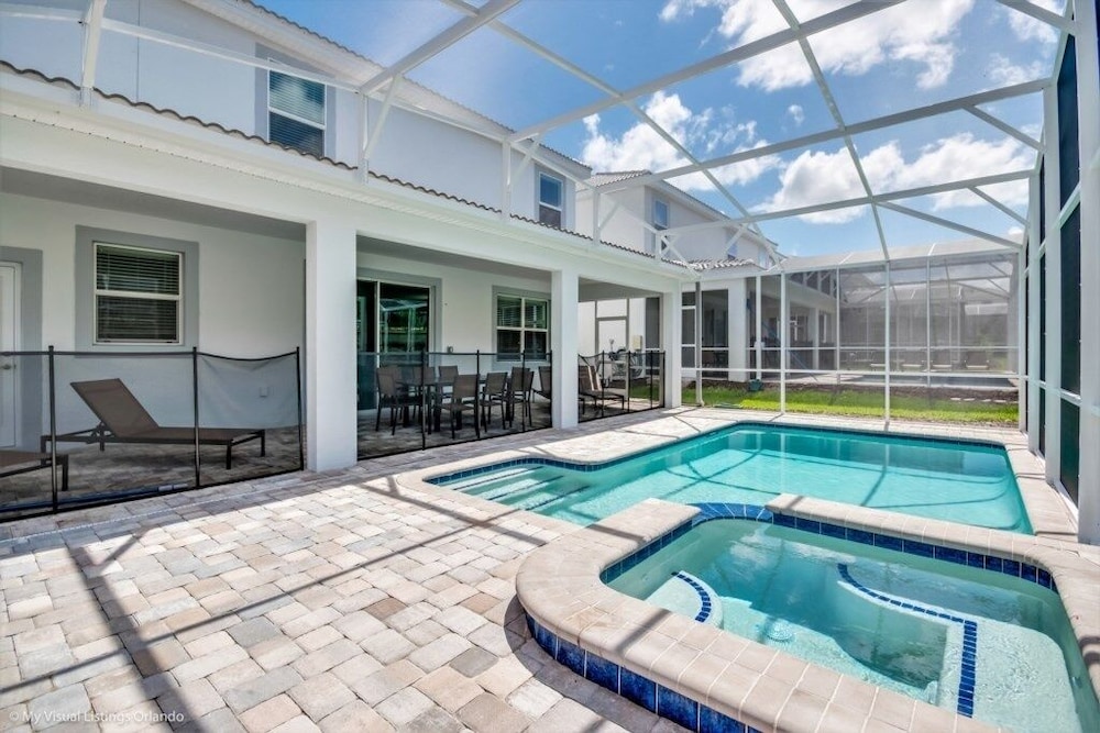 Large 8 Bed 5 Bath Home Champions Gate Golf Resort 8 Bedroom Villa by Redawning - photo 36