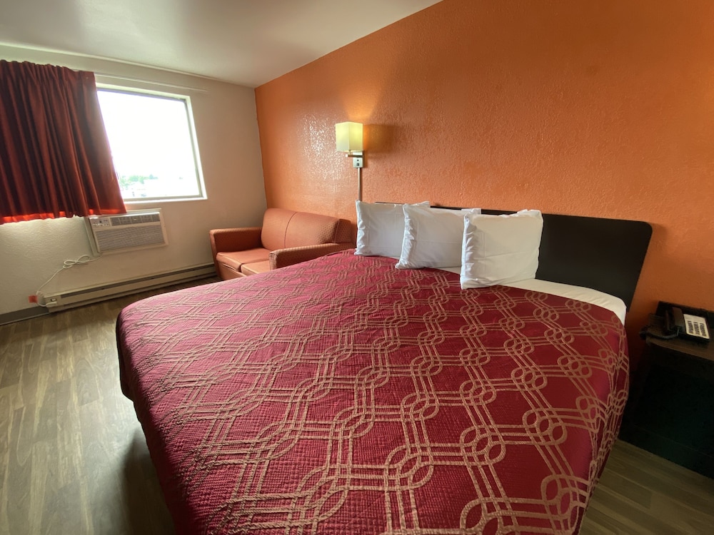 Reliance Inn - photo 20