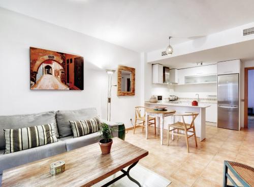 Old Town Apartment near the beach — 4-Star Luxury Hotel in Marbella, Spain