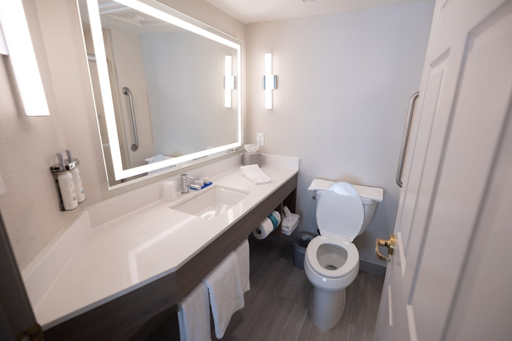 Holiday Inn Express & Suites Frackville By IHG - photo 21