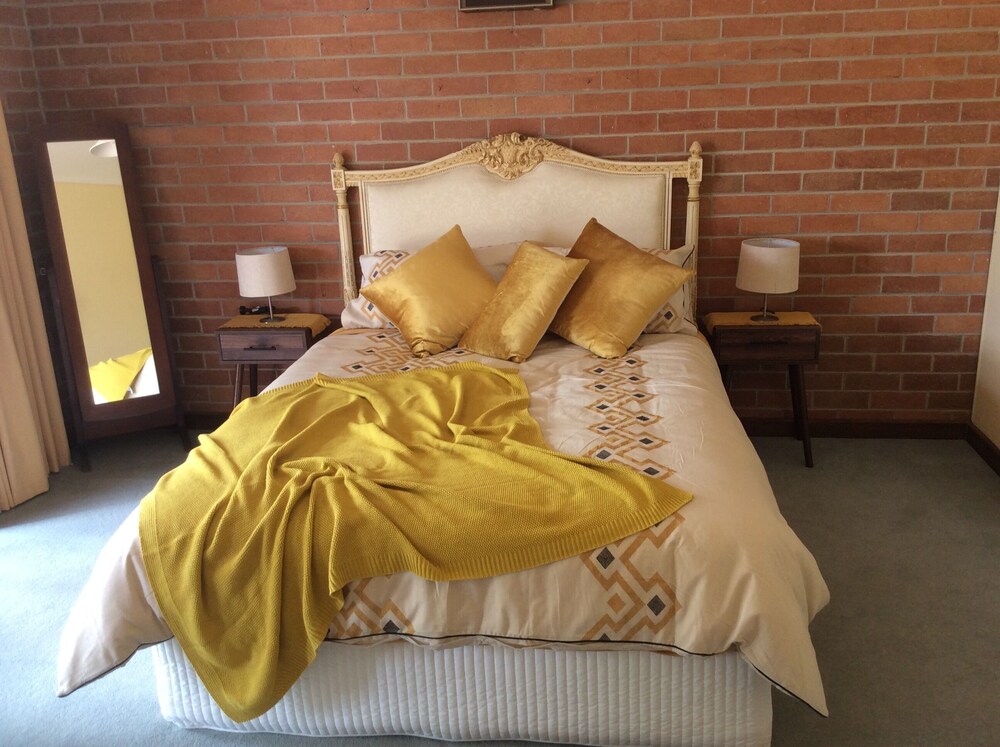 Dunolly Broadway B&B — 4-Star Luxury Hotel in Bendigo, Australia