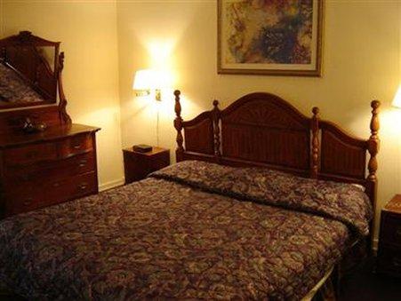 Maplehurst Inn - photo 3