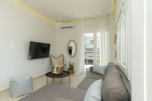 Im Home — 4-Star Luxury Hotel in Peraia, Greece