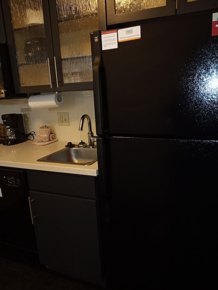 Candlewood Suites Midland SW by IHG - photo 25