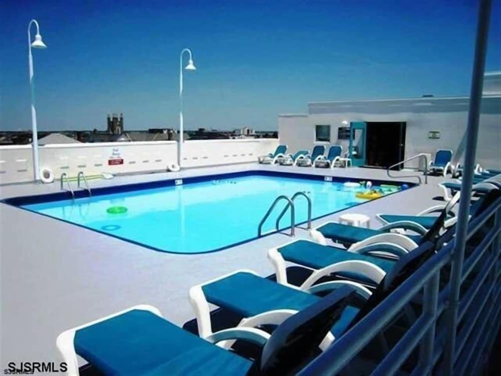 Biscayne Suites - photo 32