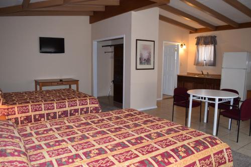 Butterfield Stage Motel - photo 16
