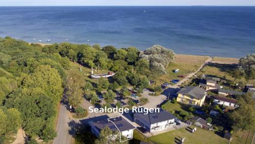 Sealodge Rügen mit gratis Sauna und Schwimmbadnutzung im AHOI Sellin — 4-Star Luxury Hotel in Ostseebad Goehren, Germany