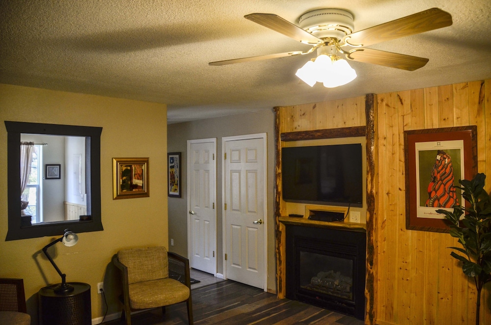 The Woolly Bugger Inn - photo 73