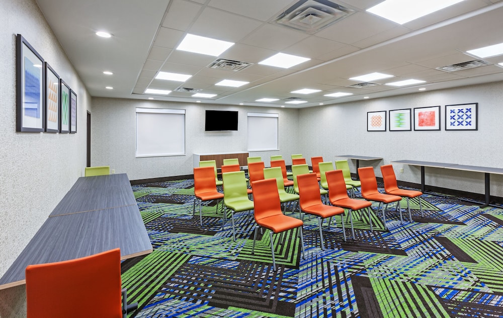 Holiday Inn Express and Suites Longview South I20 by IHG - photo 27
