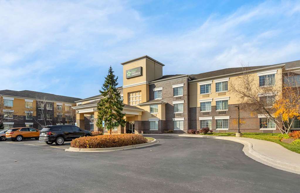 Extended Stay America Select Suites Chicago Lombard Oakbrook - photo 2