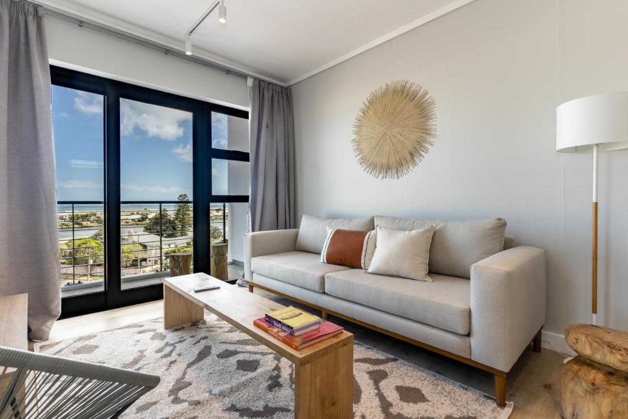 Burmeister 401 2 Bedroom Apartment across from Ocean Onsite Parking