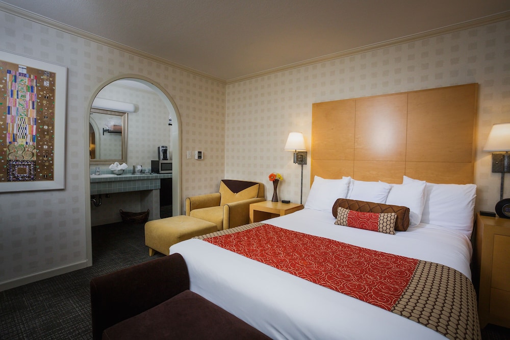 Menlo Park Inn - photo 9
