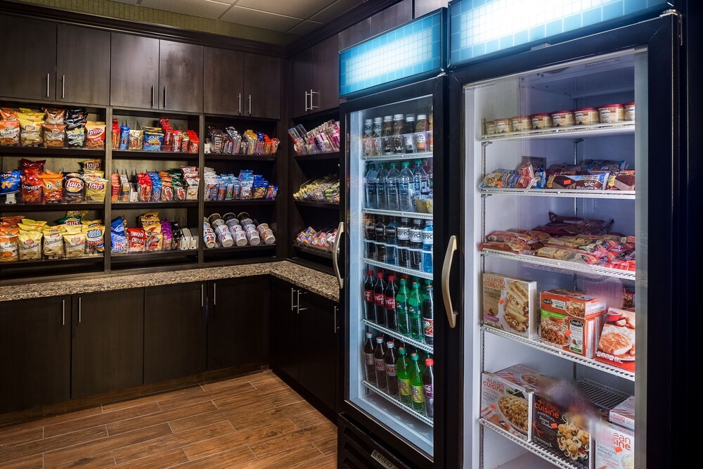 Holiday Inn Dubuque Galena by IHG - photo 21