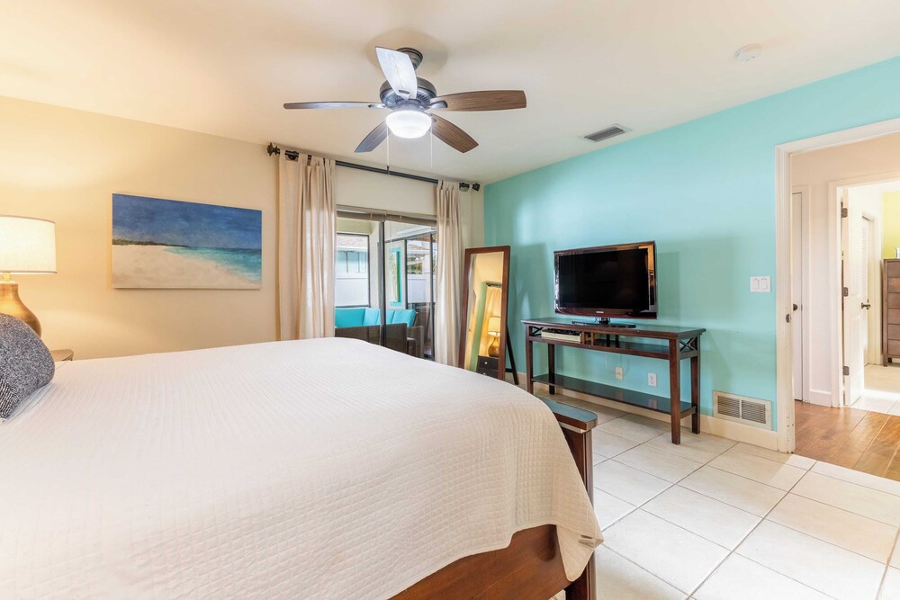 Private Pool Sunroom Beach Escape at Manatee - photo 23