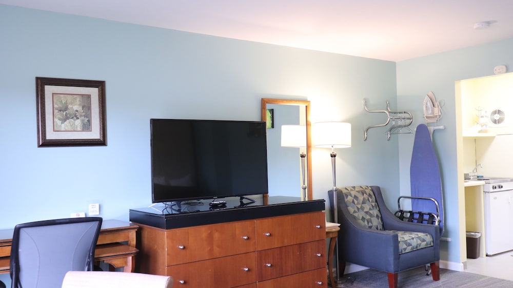 Copper Lantern Motor Lodge - photo 38