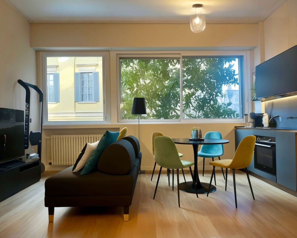 Homeby Casa Anna — 4-Star Luxury Hotel in Milan, Italy