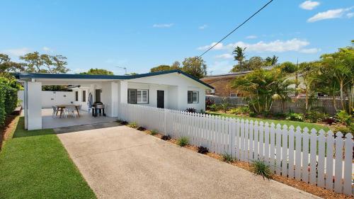 21 Gothic Parade Currimundi QLD — hotel in Currimundi