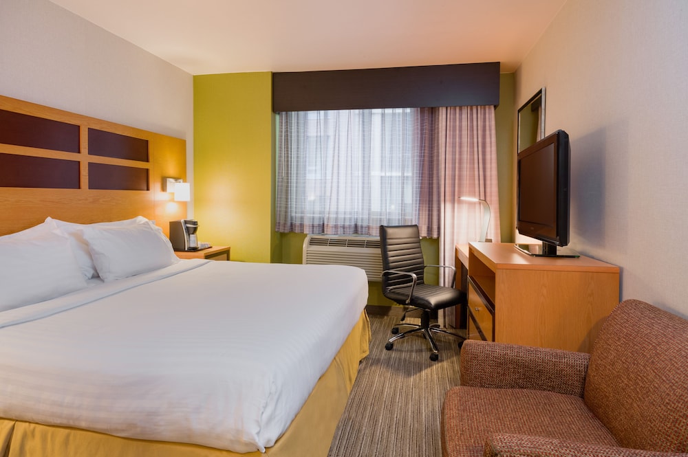 Holiday Inn Express New York City Times Square by IHG - photo 9