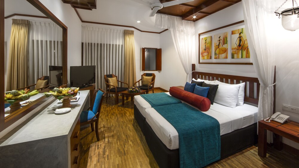 Tangerine Beach Hotel