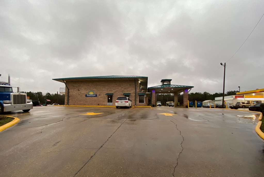 Days Inn by Wyndham Forest - photo 7