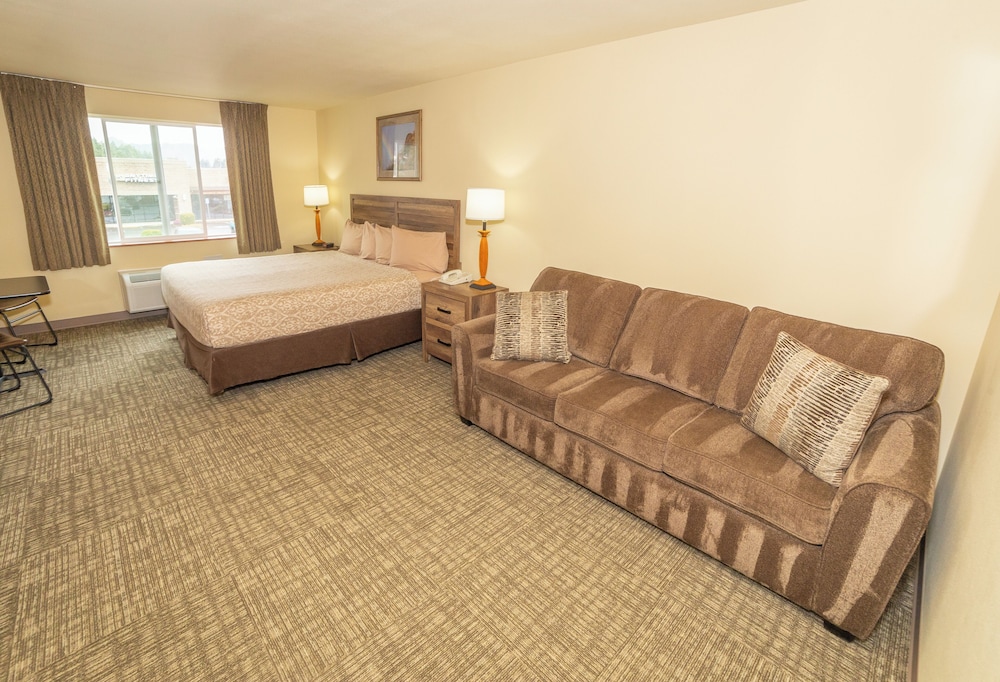 Clatskanie River Inn - photo 9