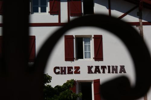 Hotel Eskualduna Chez Katina — hotel in Saint-Martin-D'heres
