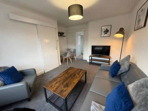 Cromwell 2 Bed Great For Contractors With Drive Wifi — Gateshead