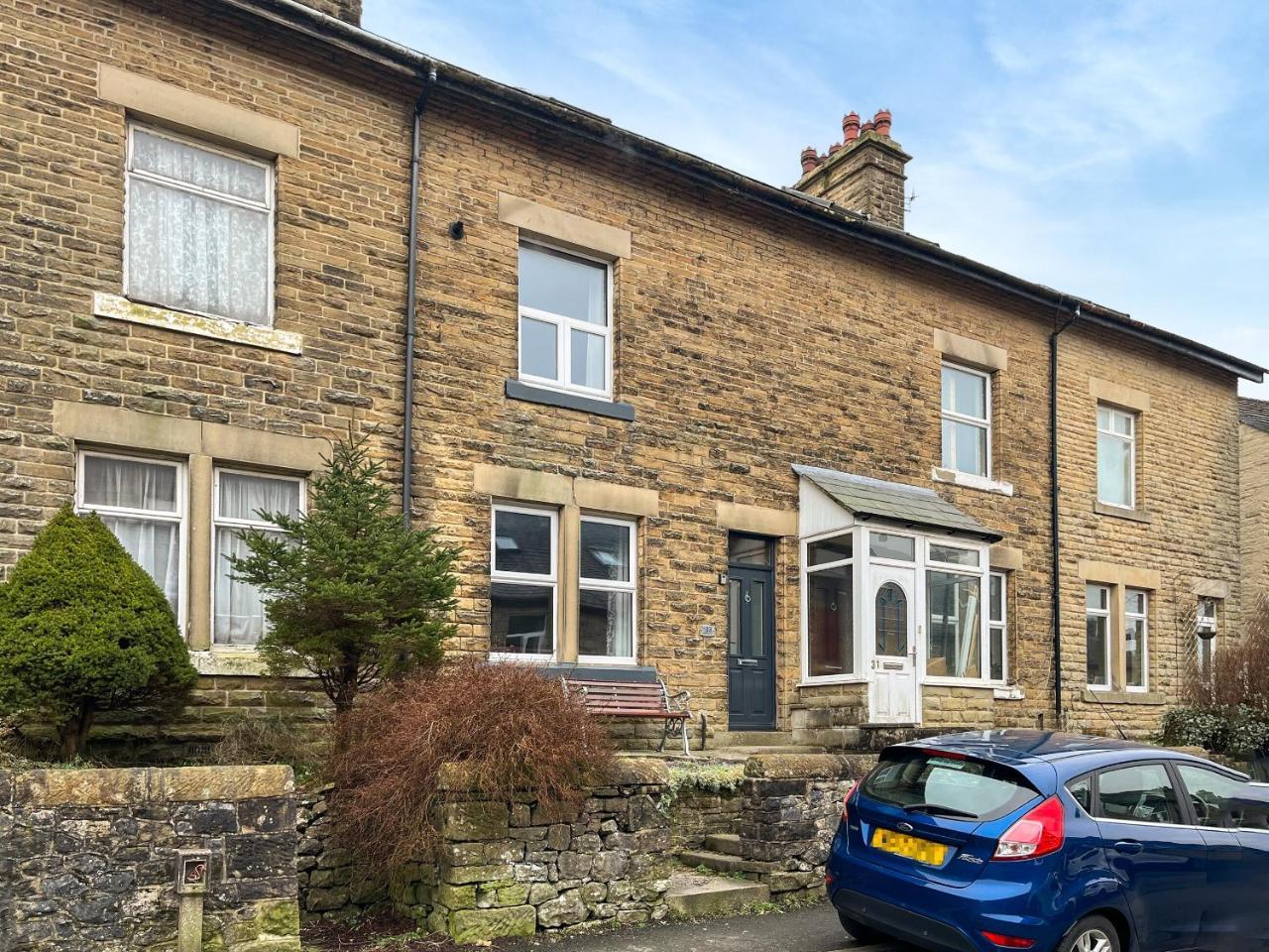 Hollybush Cottage — 4-Star Luxury Hotel in Buxton, United Kingdom