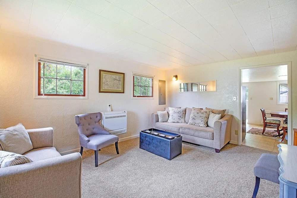 Crabbin Cabin You Won't Be Crabby After Staying Here — 4-Star Luxury Hotel in Westport, United States