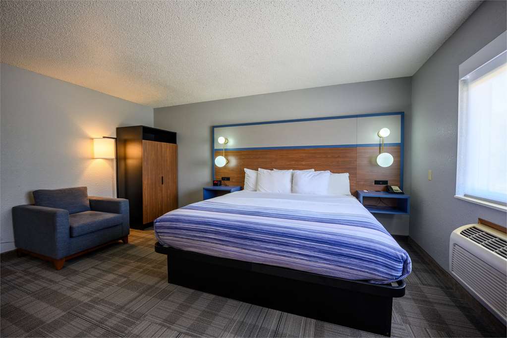 AmericInn by Wyndham Monroe - photo 39
