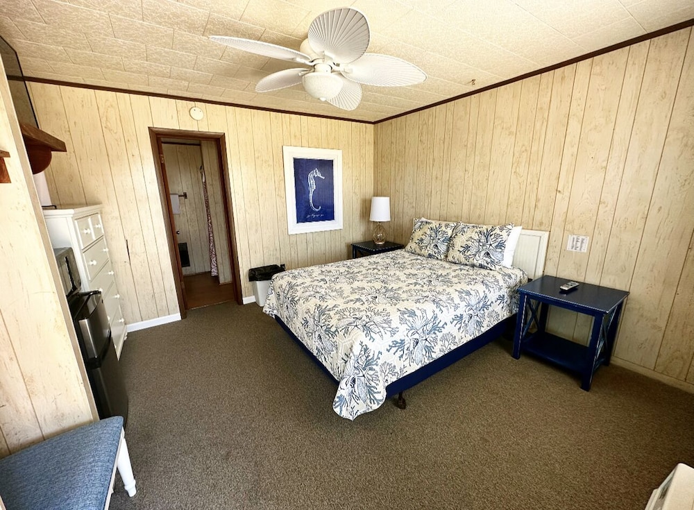 SandSpur Ocean Cottages - photo 24
