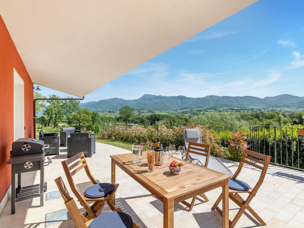 Country Escape in Matelica — 4-Star Luxury Hotel in Matelica, Italy