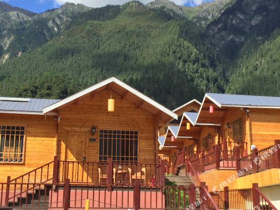 Youyoudao Muwu Hotel in Zhamog, People's Republic of China