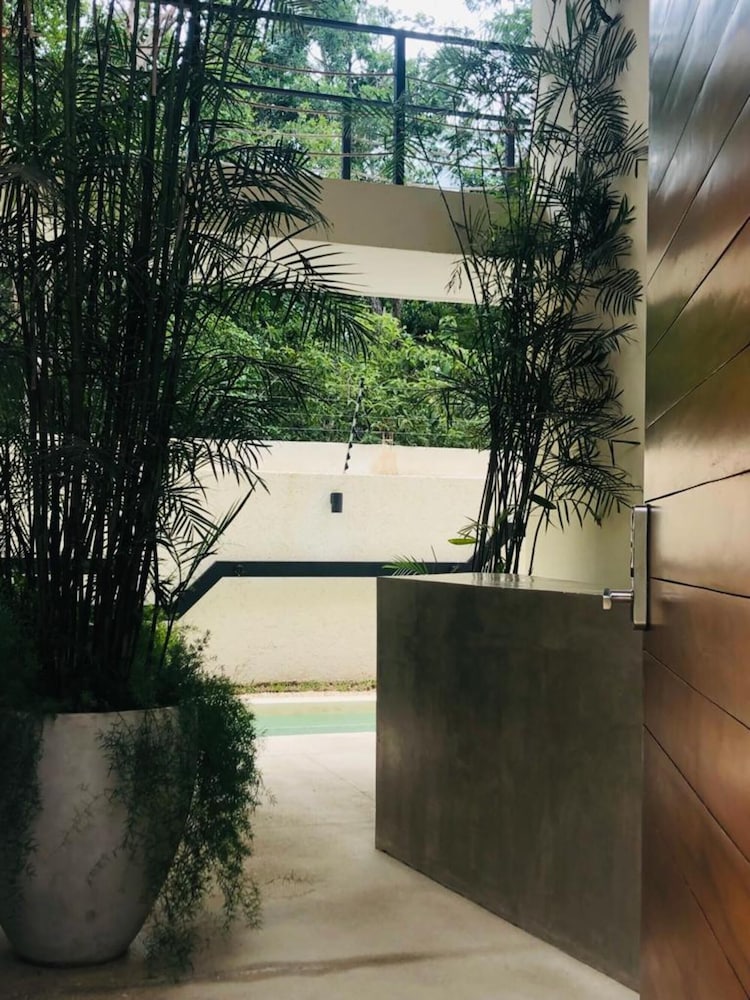 Casa Leo — 4-Star Luxury Hotel in Tulum, Mexico